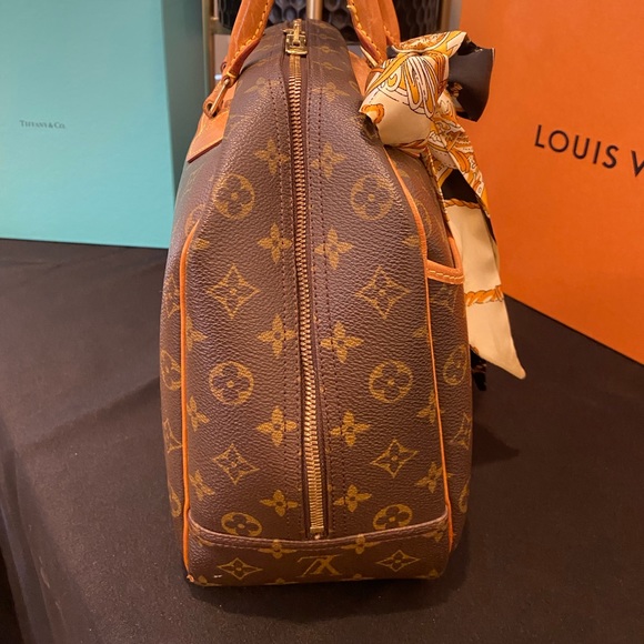 Louis Vuitton Deauville in great condition. Similar to Alma. - Picture 7 of 16